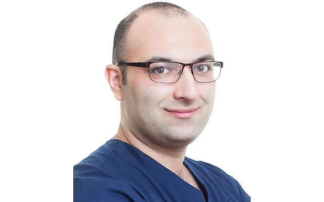 Ашуров Роман Сиинович