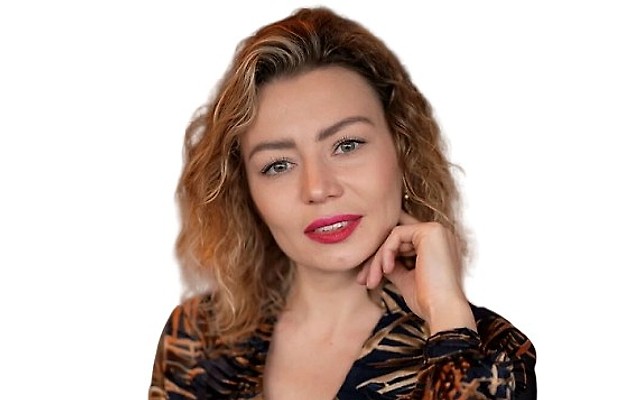 Приказчикова Юлия Викторовна