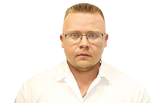 Серов Александр Валерьевич