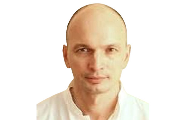 Хомутов Виктор Викторович