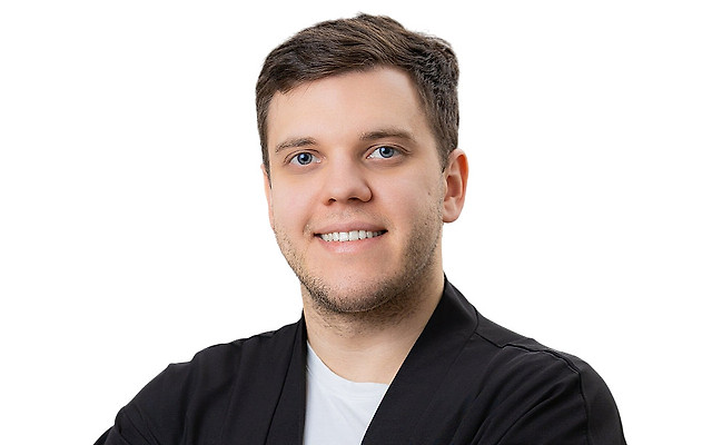 Колесников Александр Эдуардович