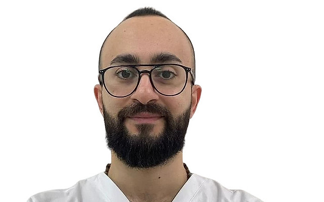 Сааде Джон Питер