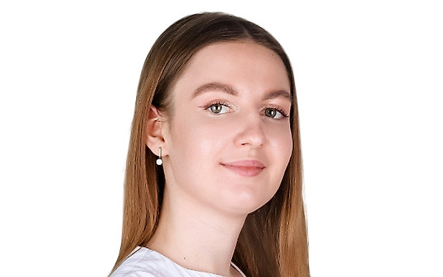 Золотова (Волкова) Арина